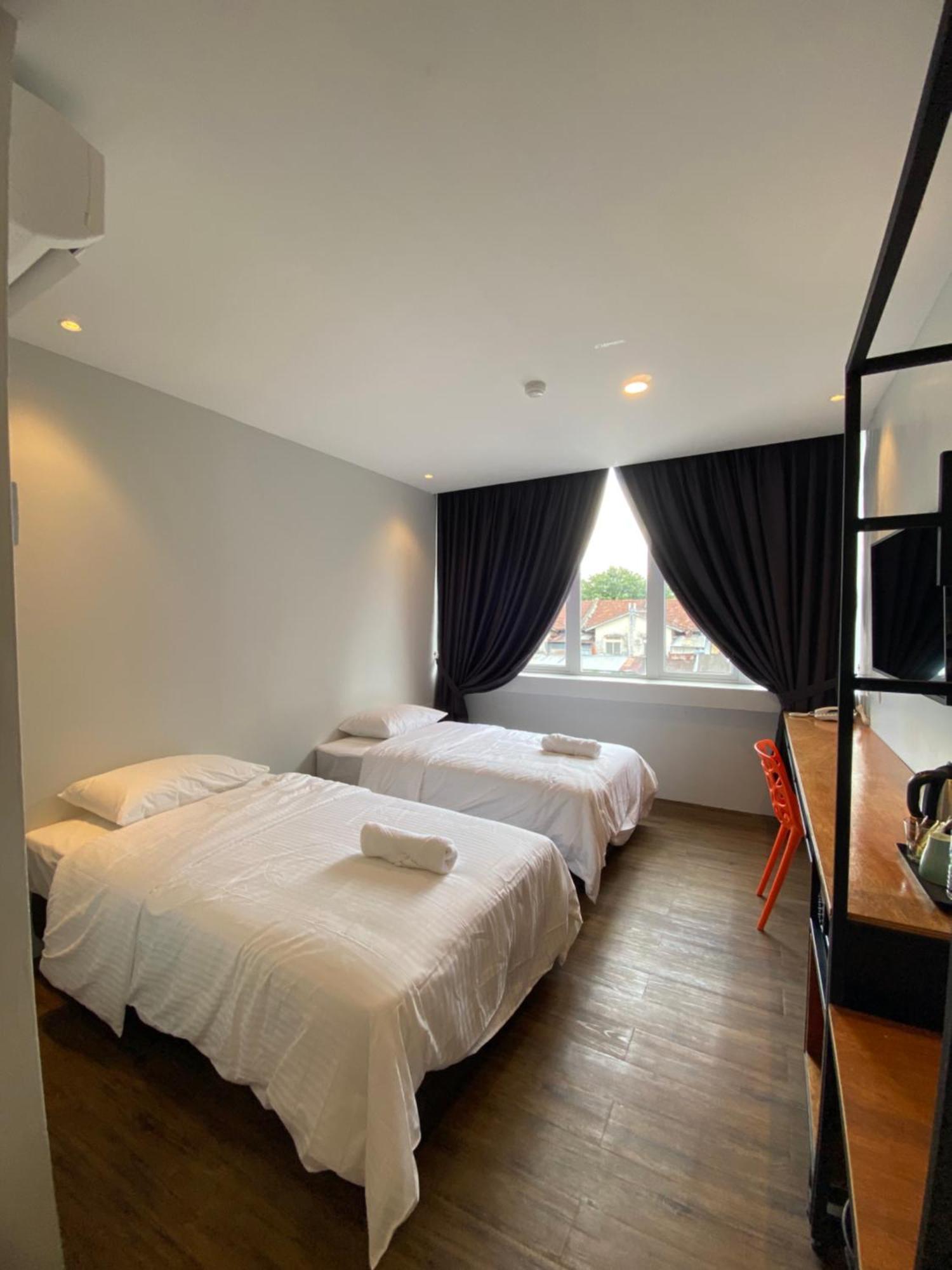 Super 8 Hotel