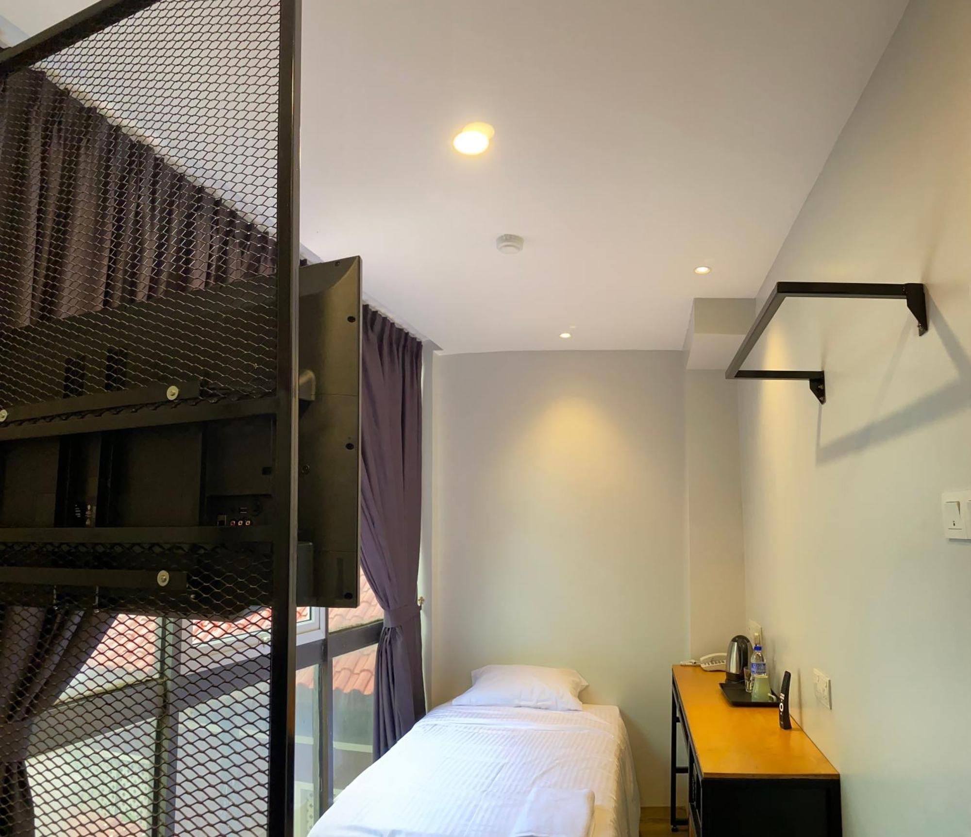 Super 8 Hotel